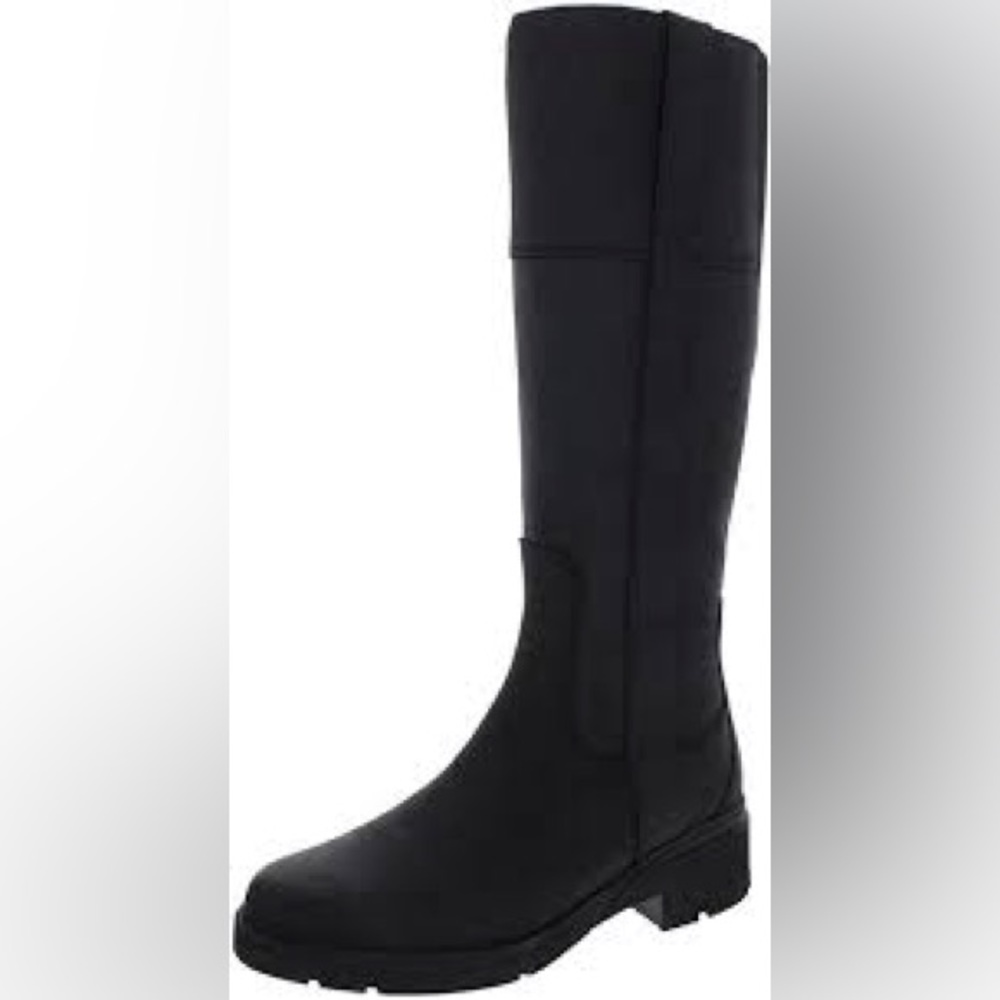 Gently used, waterproof Timberland Graceyn boots, size 9.